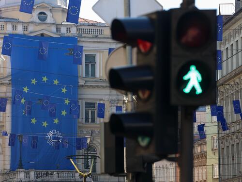 U iščekivanju 'zelenog svjetla' iz Brisela: Sarajevo u zastavama EU