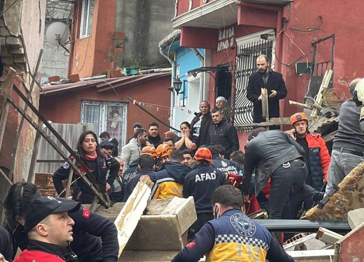 U Istanbulu se srušile zgrade, sumnja se na eksploziju plina