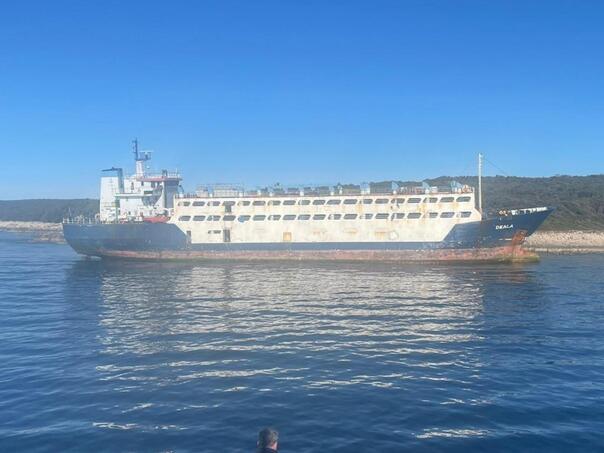 U istarskoj luci se nasukao brod iz Tanzanije