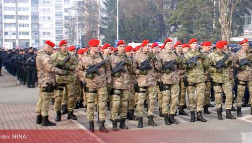 U Istočnom Sarajevu defile povodom neustavnog Dana RS