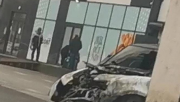 U Istočnom Sarajevu zapaljena vozila brata Nenada Nešića i njegovog punca