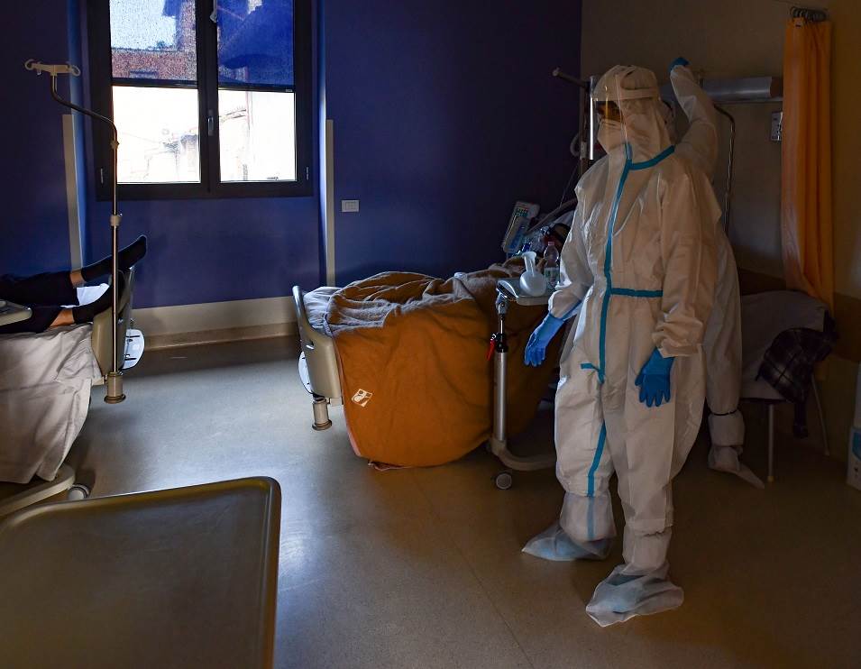 U Italiji je u protekla 24 časa umrlo 459 osoba