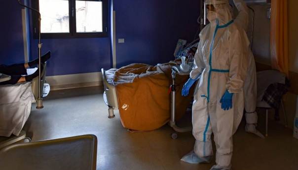 U Italiji je u protekla 24 časa umrlo 459 osoba