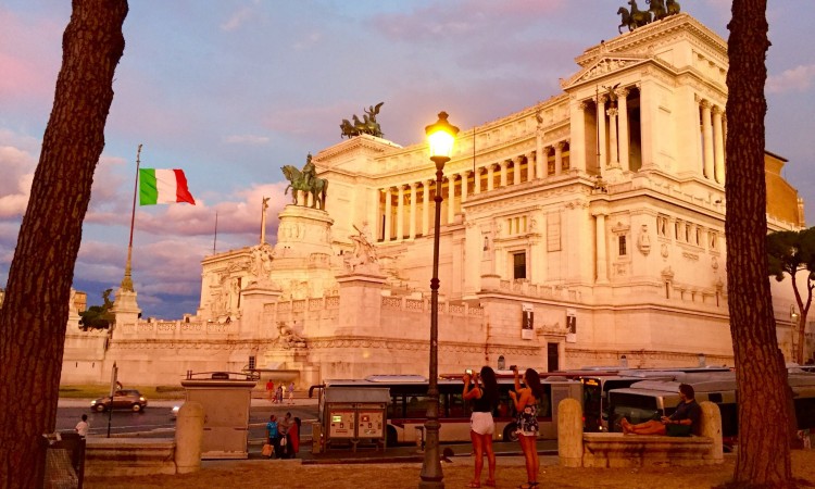 U Italiji obavezan Covid certifikat za javne događaje, kina, restorane