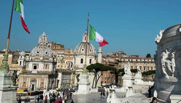 U Italiji ponovo obavezna maska na otvorenom