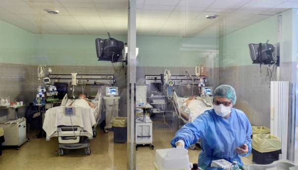 U Italiji šesti dan zaredom pada broj novooboljelih od koronavirusa