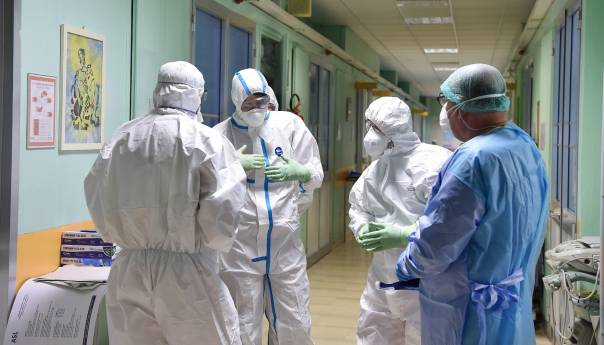 U Italiji umrlo još 420 ljudi od koronavirusa