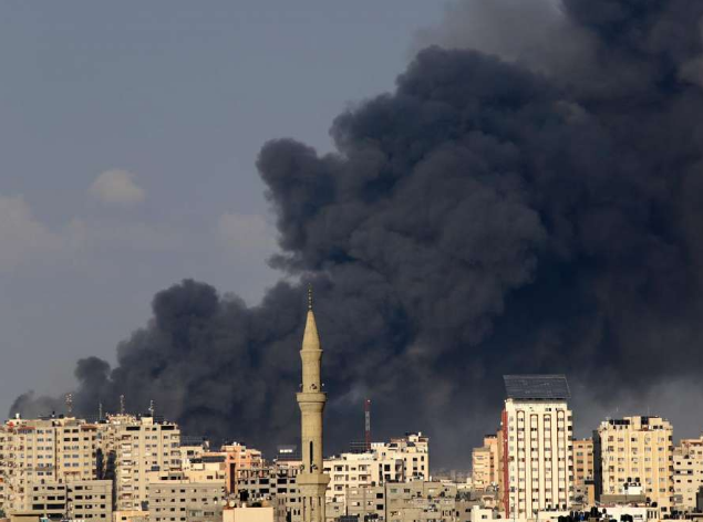 U izraelskim napadima na Gazu poginulo 2.215 Palestinaca, uključujući 724 djece