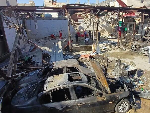 U izraelskim zračnim udarima u Khan Younisu ubijeno petero i ranjeno 18 Palestinaca