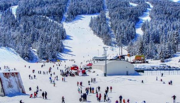 U januaru manje turista za 38,4 odsto