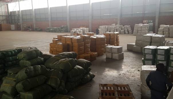 U Južnoj Africi zaplijenjeno više stotina ampula lažnih vakcina