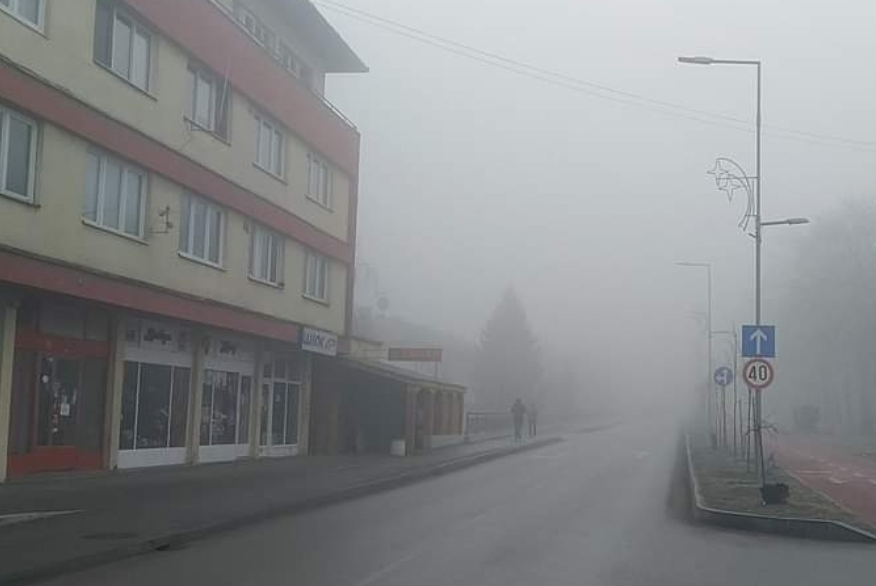 U Kaknju obustavljena nastava zbog ekstremno zagađenog zraka