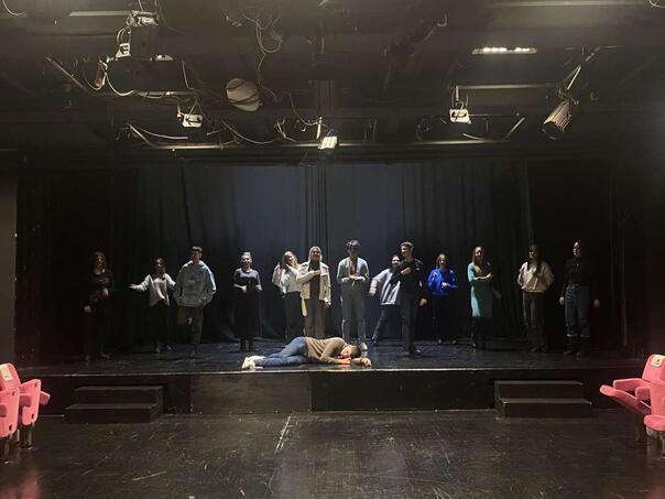 U Kamernom teatru 55 sutra premijerna izvedba predstave 'Potpuni stranci'