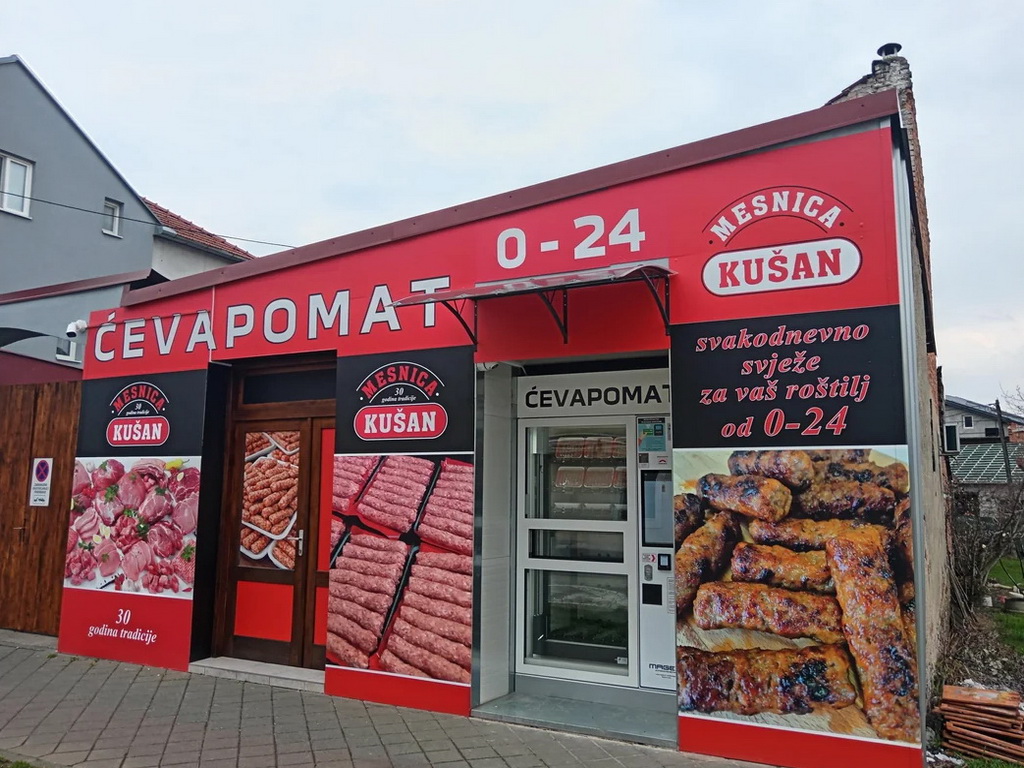 Postavljen prvi ćevapomat: Svježi ćevapi dostupni 24 sata dnevno