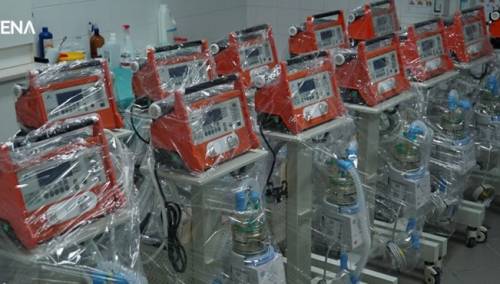 U Kliničkom centru u Tuzli instalirano 18 respiratora iz Kine