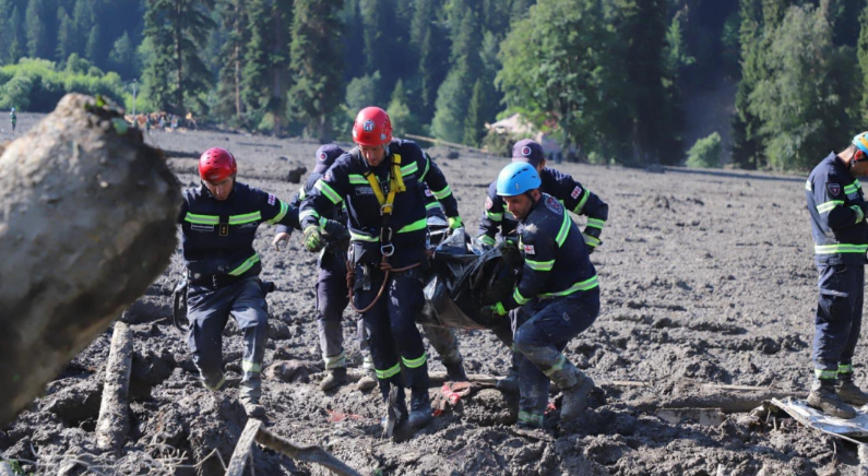 U klizištu u gruzijskom odmaralištu poginulo 12 osoba