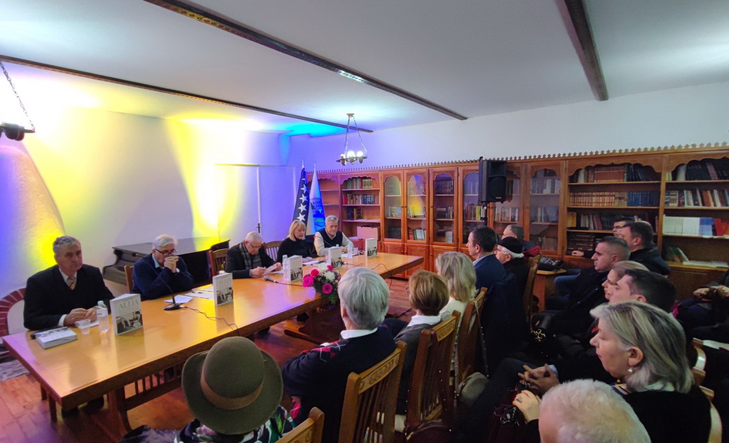 U Konjicu promovisana knjiga 'Alija Izetbegović zvanično i nezvanično'