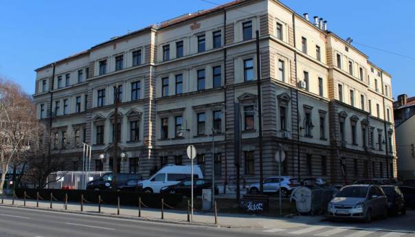 U KS 166 novozaraženih, preminule dvije osobe