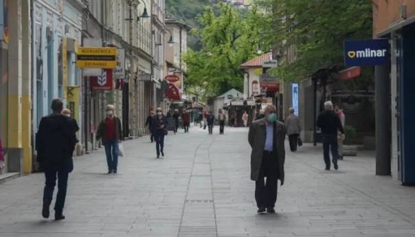 U KS 342 novozaraženih, tri osobe preminule