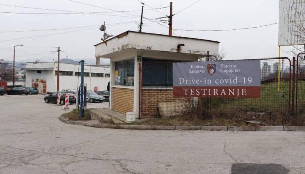 U KS 360 novozaraženih, sa radom počeo i drive-in punkt u Novom Gradu