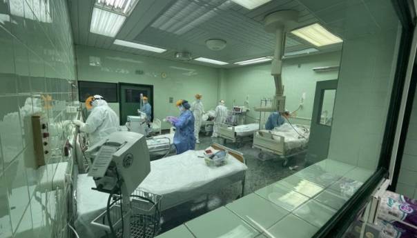 U KS 707 novih slučajeva zaraze, 16 osoba preminulo