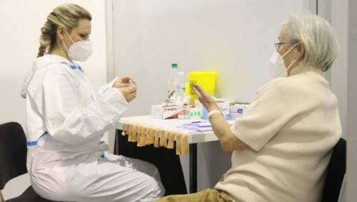 U KS potpuno vakcinisan 165.841 stanovnik ili 49,9 posto