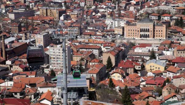 U KS ukinuto 'Upozorenje', na snazi ostaje 'Pripravnost'