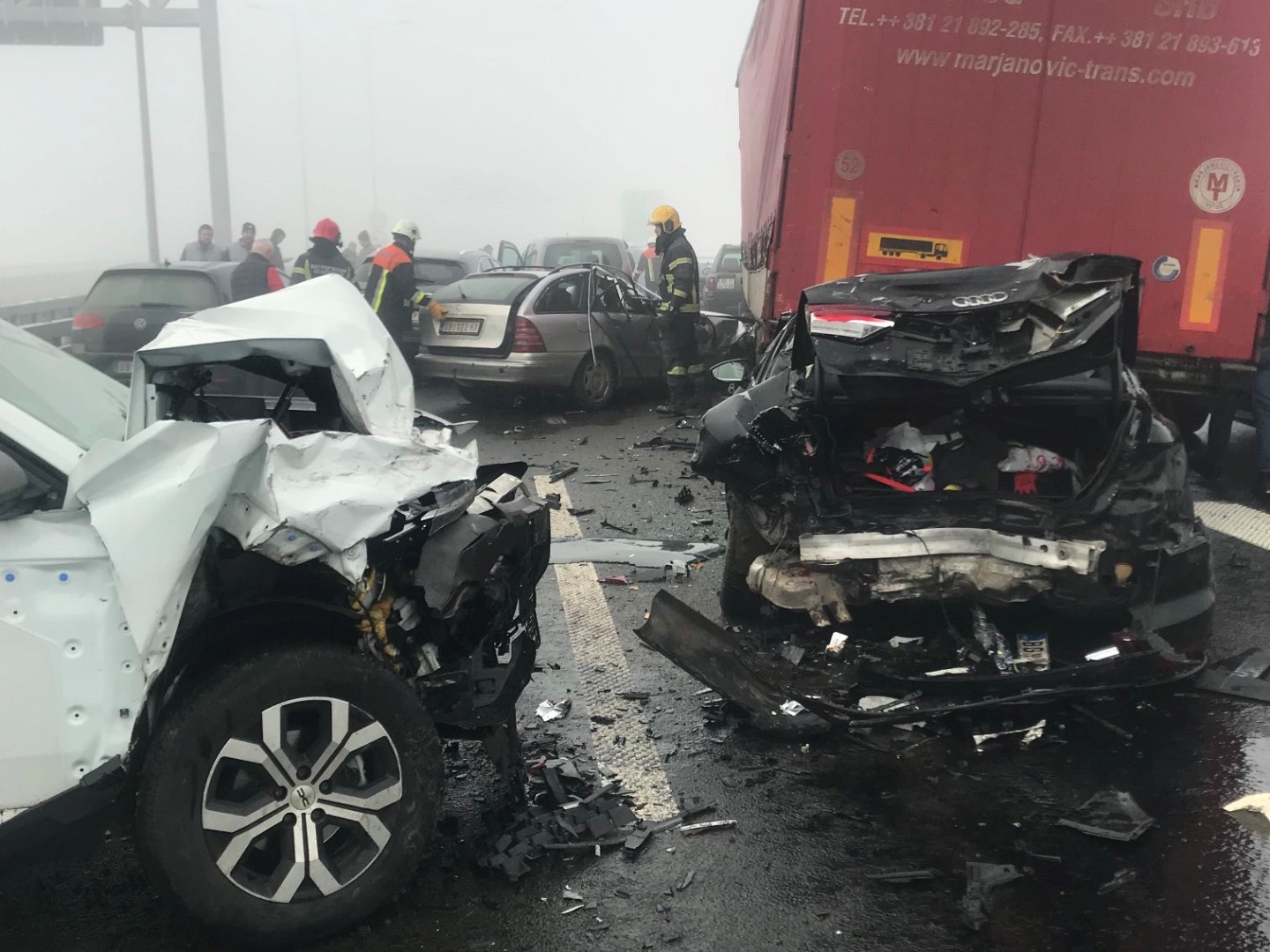 Stravičan lančani sudar u Srbiji: Poginula jedna osoba