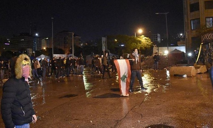 U Libanu u neredima tokom protesta povrijeđeno 226 osoba