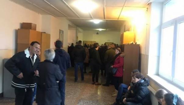 U Livnu se glasuje za predsjednika RH