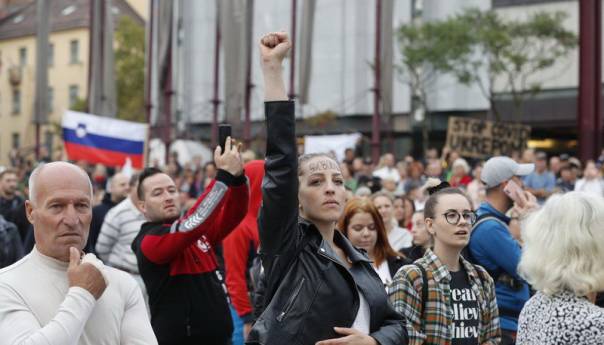 U Ljubljani novi protesti protiv korona potvrda i vakcinacije