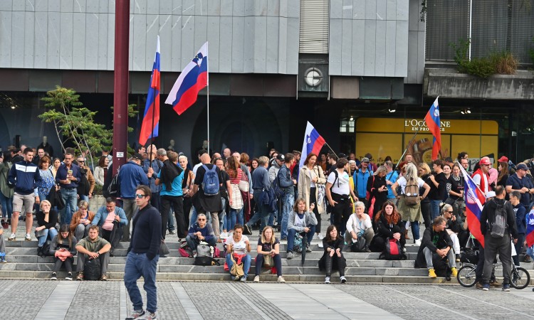 U Ljubljani novi protesti protiv mjera i covid propusnica