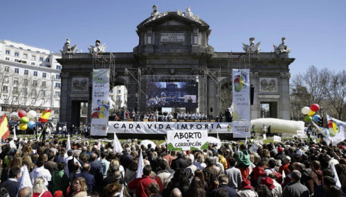 U Madridu više od 20.000 ljudi na skupu protiv abortusa