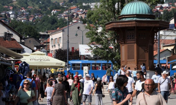 U maju u BiH 60.989 turista, najviše noćenja gostiju iz Srbije i UAE