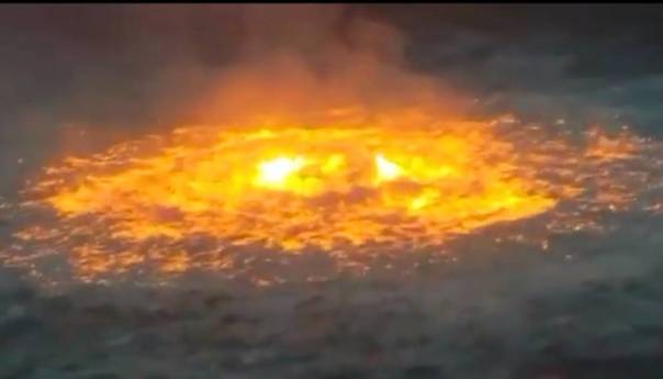 U Meksiku gorio ocean, izbio požar u podvodnom cjevovodu