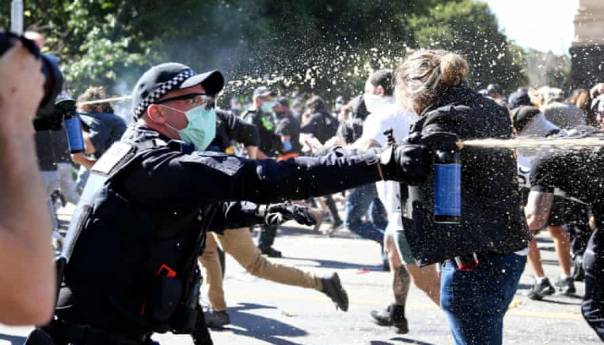 U Melburnu i Sidneju protesti zbog restrikcija, više stotina uhapšenih
