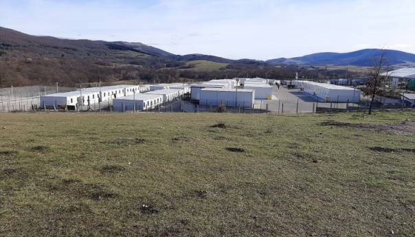 U migrantskim centrima na području USK-a trenutno boravi oko 1.000 migranata