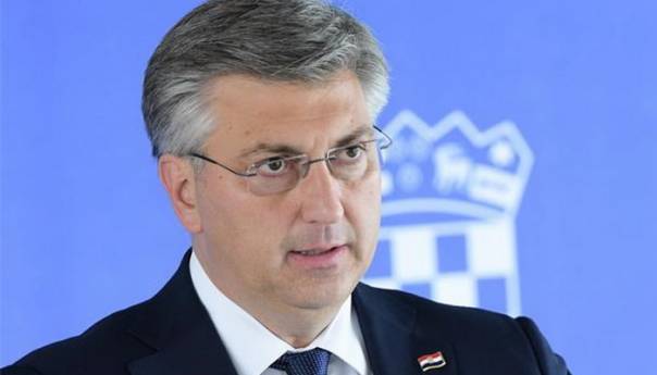 "U mislima smo s porodicama žrtava i kosovskim vlastima i narodom"