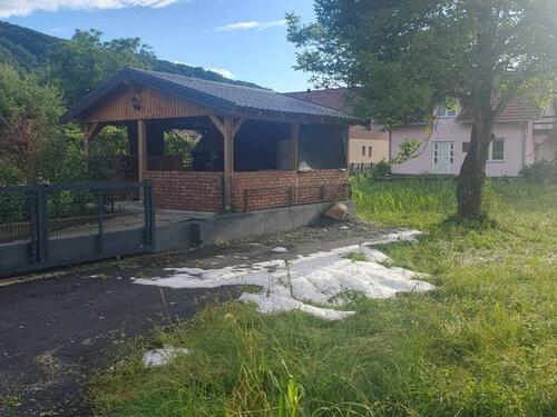 U Modriči proglašena vanredna situacija nakon nevremena