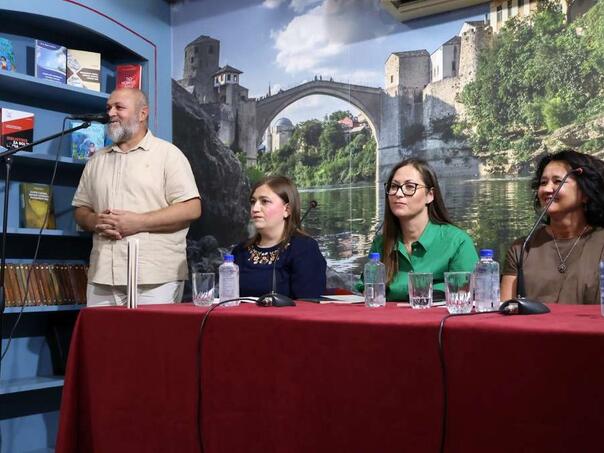 U Mostaru predstavljena zbirka poezije Aide Džiho Šator