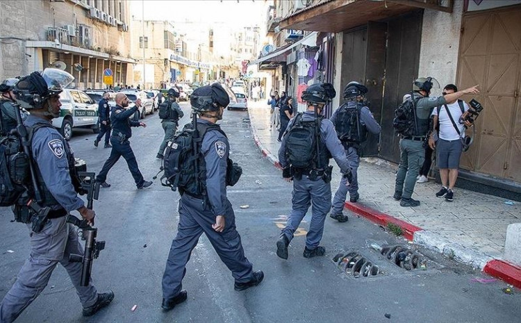 U napadu izraelske policije na Palestince ranjeno deset osoba