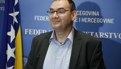 Narednih mjesec dana porast broja zaraženih, nakon toga stabilizacija