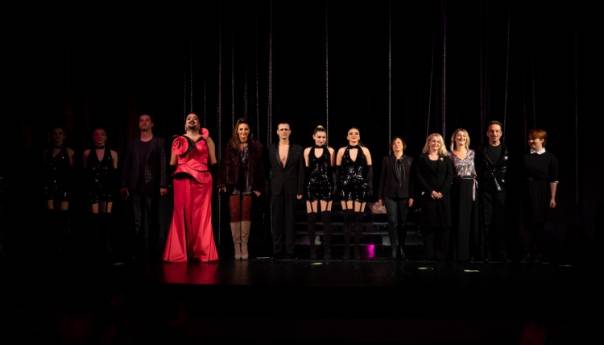 U Narodnom pozorištu Mostar odigrana premijera predstave 'Novo normalno show'