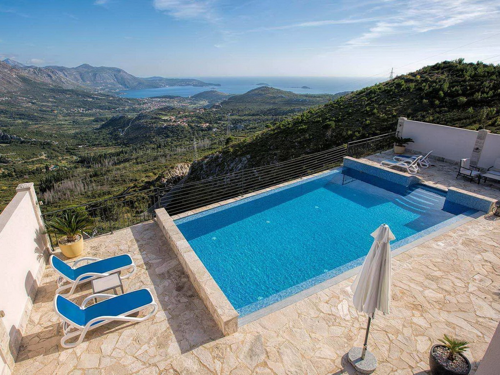 U naselju u BiH blizu Dubrovnika grade se vile i bazeni, a nema kanalizaciju