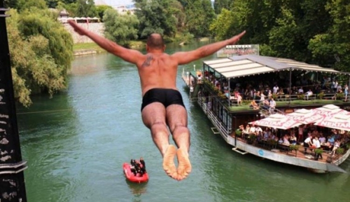 U nedjelju tradicionalni skokovi sa gradskog mosta