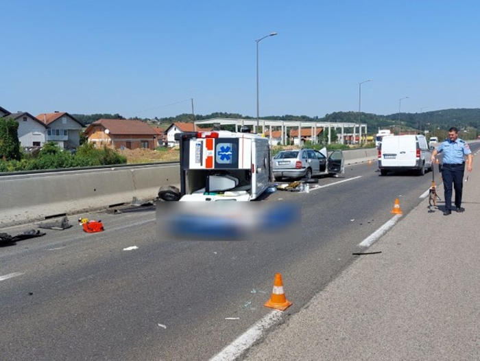 U nesreći kod Laktaša poginuo pacijent iz vozila hitne pomoći