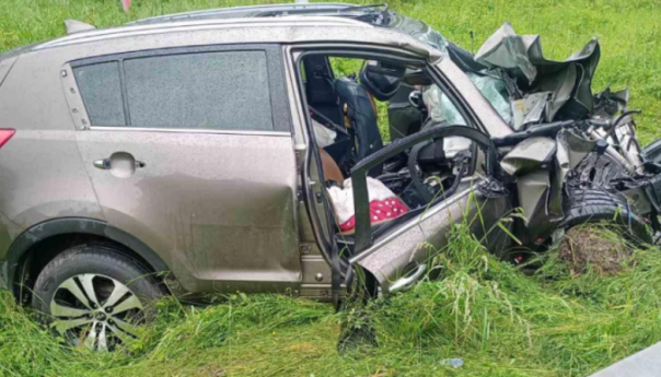 U nesreći kod Žepča poginuli direktor i učenik Srednjoškolskog centra Hadžići