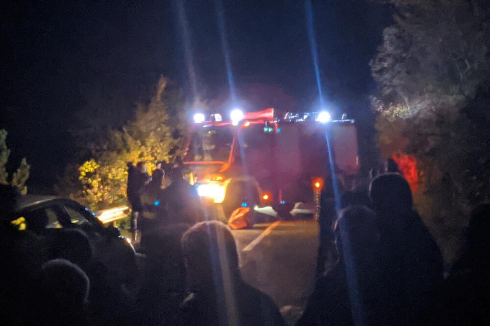 U nesreći u kanjonu Tare stradala majka, traga se za dvoje maloljetne djece   