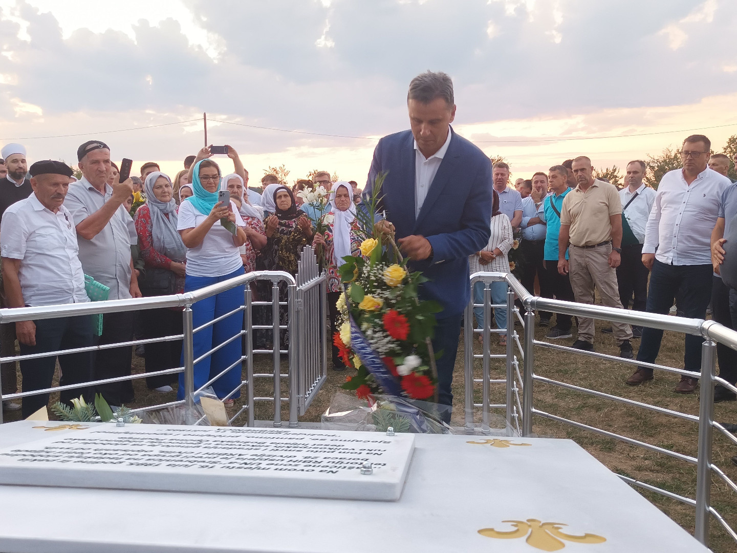 U Nezuku otkriveno spomen-obilježje žrtvama genocida