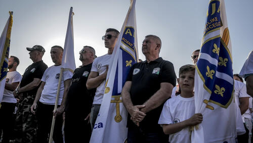 U Nezuku se okupili učesnici 'Marša mira', veliki broj mladih